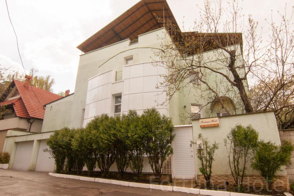 Fortuna Hotel Chisinau Exterior foto